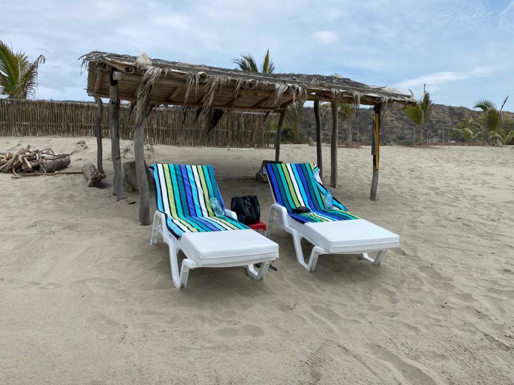 Wallac Bungalows Canoas De Punta Sal Exteriör bild